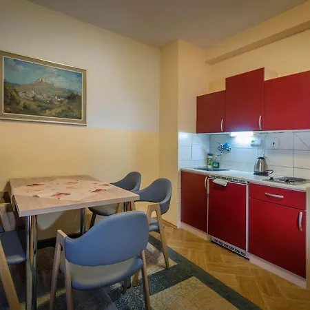 Miramonti Aparthotel 3*